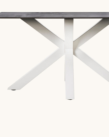 Tabita // 140 Cinza-Branco