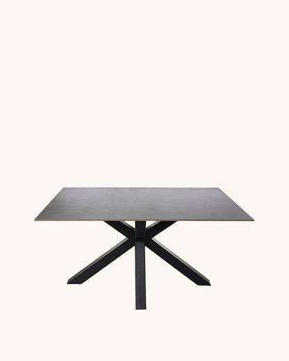 Tabita // 160 Gris-negro