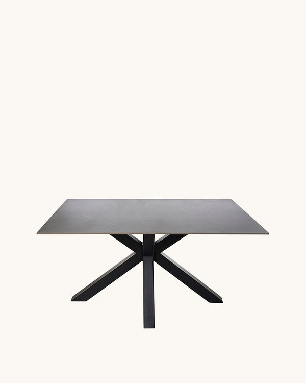 Tabita // 160 Cinza-Preto