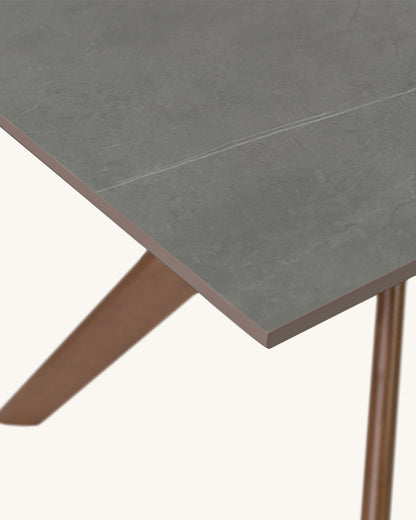 Gampola // Gris-nogal 160