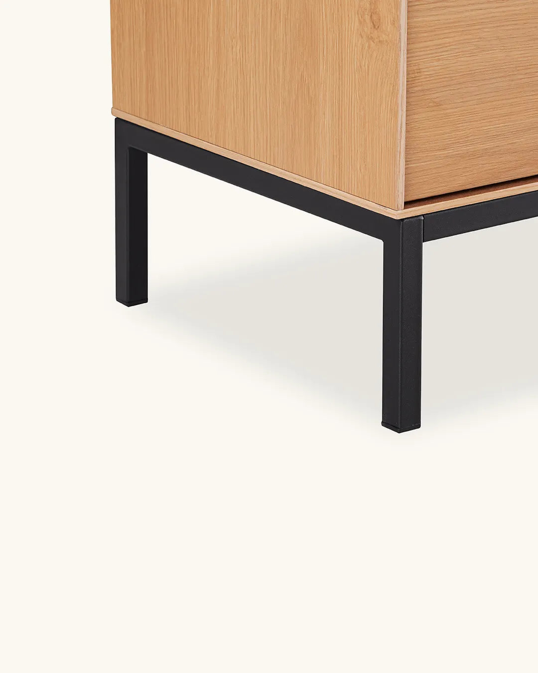 Harvey // Mesa de cabeceira 45 cm