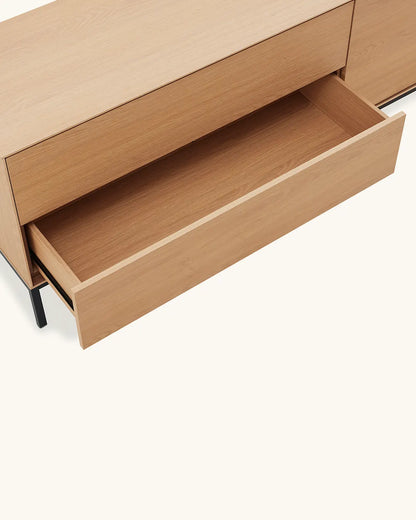Harvey // TV 200 cm